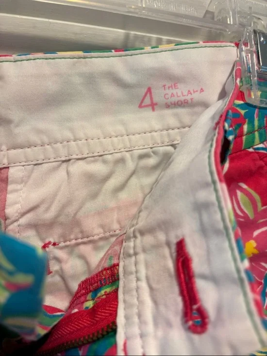 Lilly Pulitzer Size 4 Bright Pink Tropical Print Bermuda Shorts - Picture 4 of 6